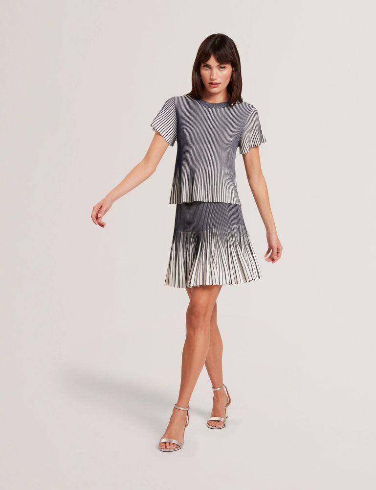 Fuste Dama Ted Baker Lotttii - Textured Stripe Knit Flippy Mini Skirt Bleumarin | 140852-WZJ