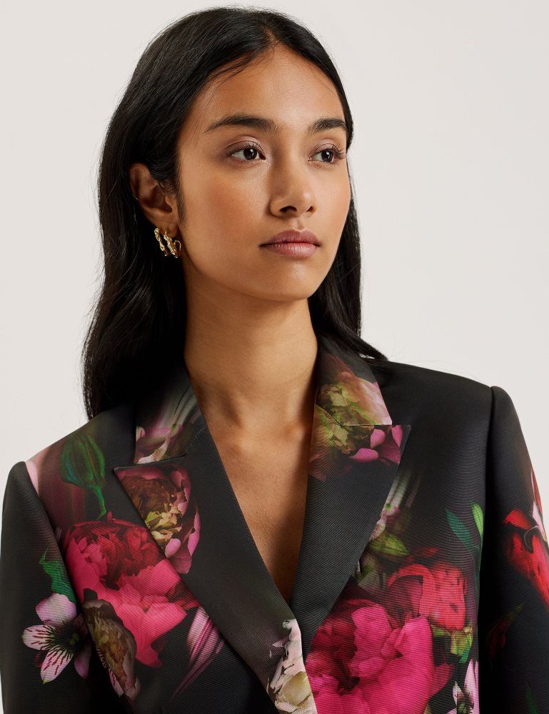 Geaca Dama Ted Baker Okuni - Fitted Floral Print Tailored Jacket Negrii | 067421-QVK