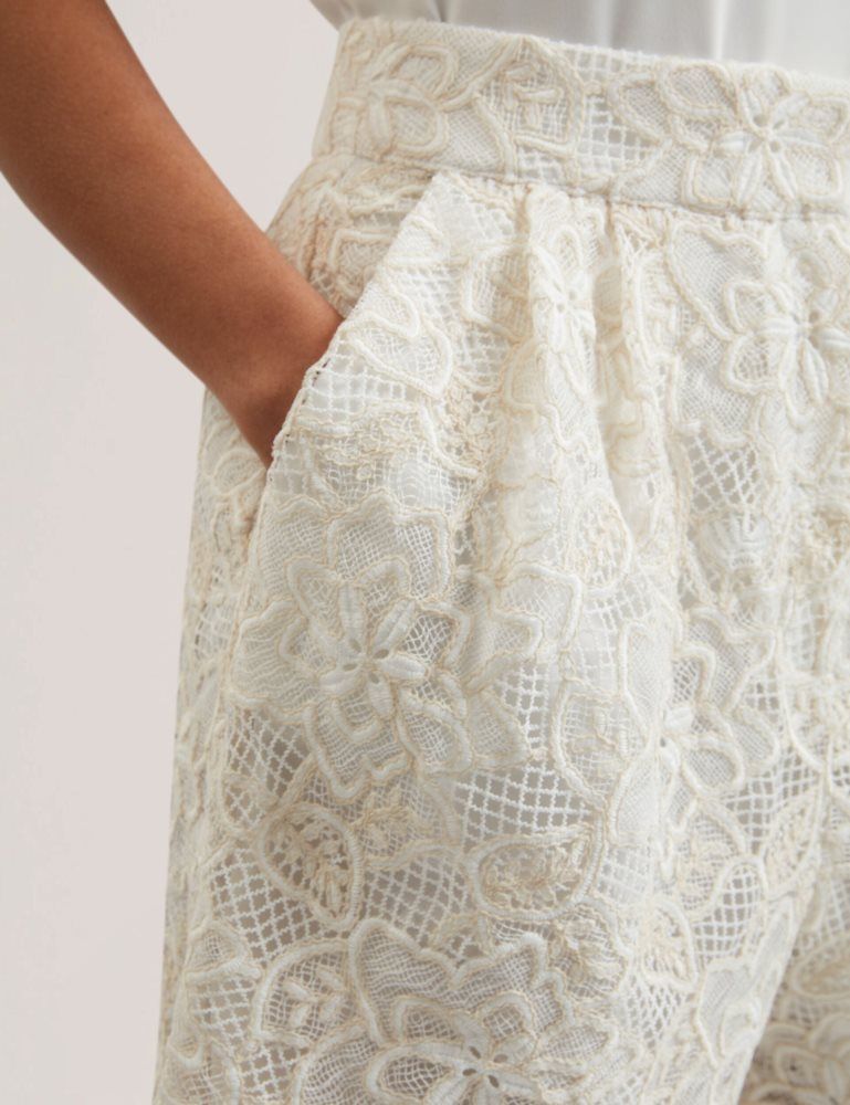 Pantaloni Scurti Dama Ted Baker Bowia - Lace High Waisted Tailored Shorts Albi | 503719-CAO